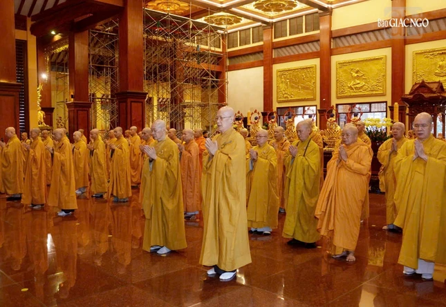 Bố-tát là ngày trưởng tịnh, góp phần phát triển Tăng đoàn