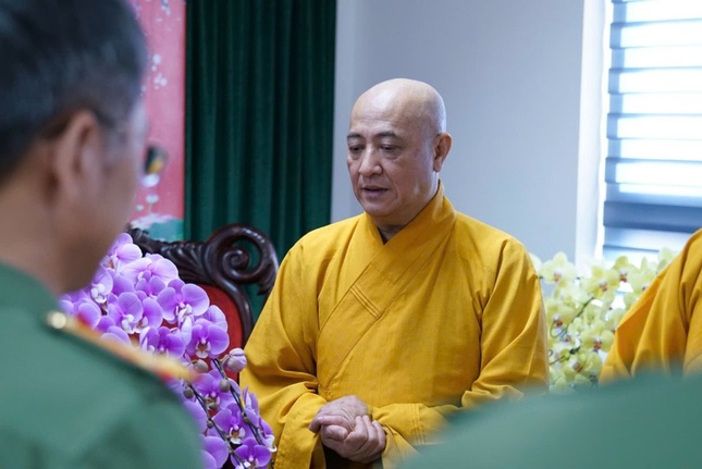 Hòa thượng Thích Huệ Thông chúc Tết tại Cục An ninh nội địa - Bộ Công an Hòa thượng Thích Huệ Thông chúc Tết tại Cục An ninh nội địa - Bộ Công an