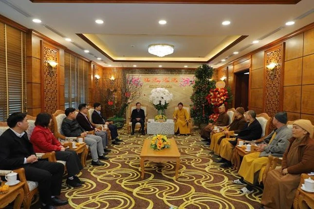 Ban Trị sự tỉnh chúc Tết lãnh đạo Tỉnh ủy tỉnh Cao Bằng