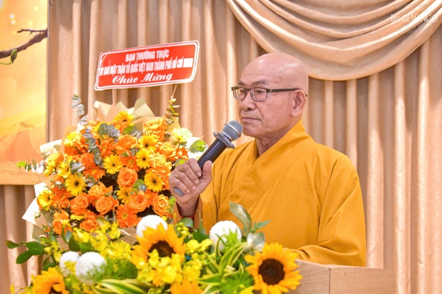 Hòa thượng Thích Tâm Viên phát biểu chào mừng