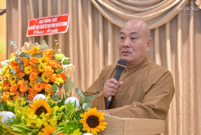 Hòa thượng Thích Chơn Tịnh đại diện Ban Tổ chức phát biểu cảm tạ