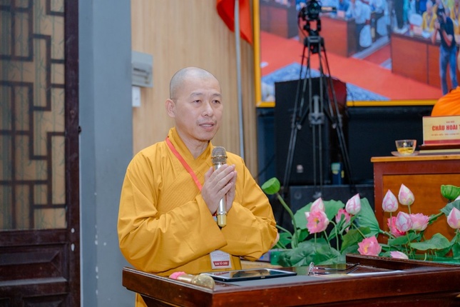 Thượng tọa Thích Minh Nhẫn trình bày phương hướng hoạt động Phật sự năm 2026
