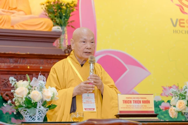 Trưởng lão Hòa thượng Thích Thiện Nhơn ban đạo từ