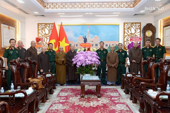 Phái đoàn tại Bộ Tư lệnh TP.HCM