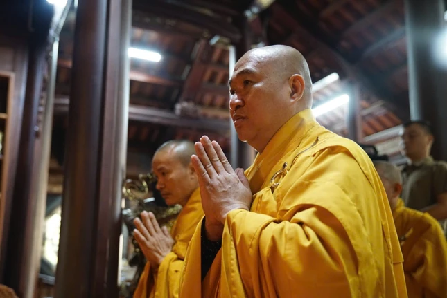 Thượng tọa Thích Phước Nguyên tác bạch khánh tuế