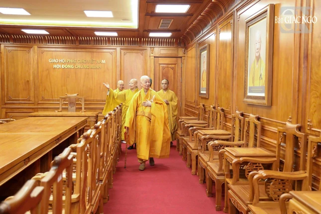 Đức Pháp chủ mở cửa Văn phòng Hội đồng Chứng minh, đặt tại Việt Nam Quốc Tự