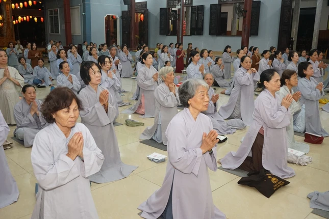 Đạo tràng trì tụng kinh Dược Sư