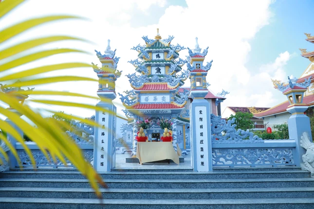 Bảo tháp Ni trưởng Thích nữ Huyền Học tại Liên Hoa Ni tự (tỉnh Lâm Đồng)