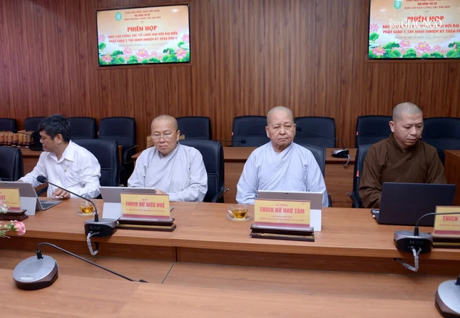 Ban Trị sự Phật giáo tỉnh Tây Ninh tại buổi họp