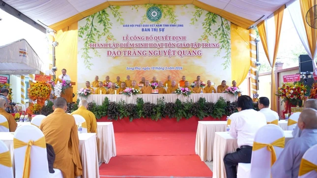 Chư tôn đức chứng minh tham dự