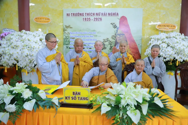 Và, viết sổ tang phân ưu cùng môn đồ pháp quyến