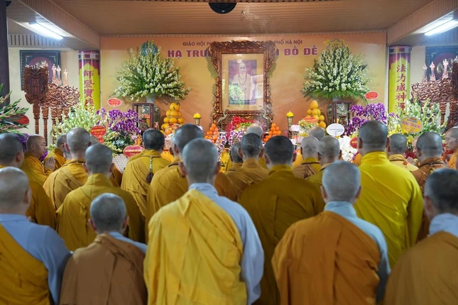 Quang cảnh lễ tưởng niệm Đức Đệ nhị Pháp chủ GHPGVN Quang cảnh lễ tưởng niệm Đức Đệ nhị Pháp chủ GHPGVN