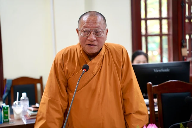 Hòa thượng Thích Gia Quang phát biểu