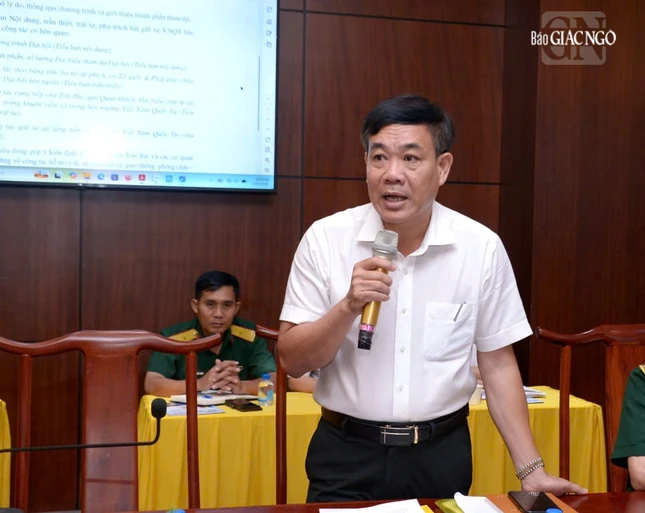 Ông Nguyễn Duy Tân phát biểu tại buổi họp