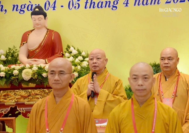 Hòa thượng Thích Lệ Trang đại diện Ban Trị sự tuyên bố mãn nhiệm kỳ 2022-2027