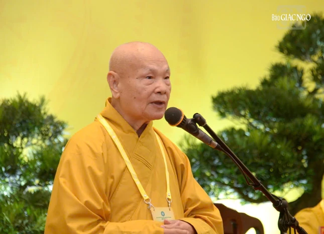 Trưởng lão Hòa thượng Thích Thiện Nhơn phát biểu chỉ đạo tại Đại hội