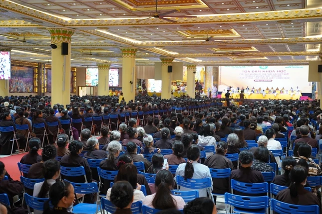 Quang cảnh tọa đàm