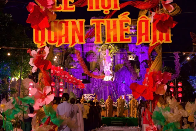 Đảnh lễ Đức Bồ-tát Quán Thế Âm