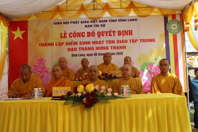 Chư tôn đức tham dự Chư tôn đức tham dự