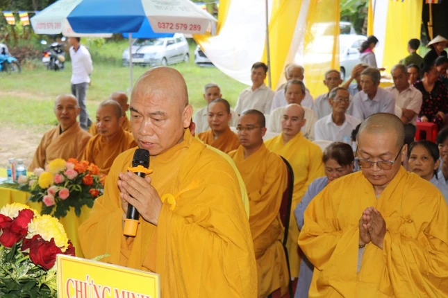 Thượng tọa Thích Trí Thanh phát biểu nhận nhiệm vụ Thượng tọa Thích Trí Thanh phát biểu nhận nhiệm vụ