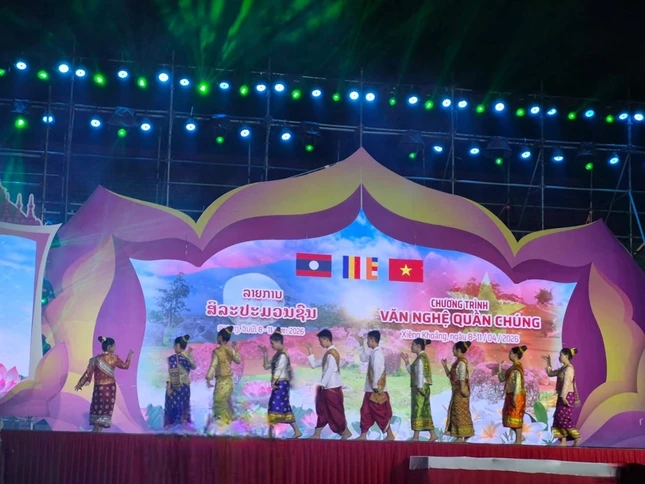 Giao lưu văn hóa, văn nghệ