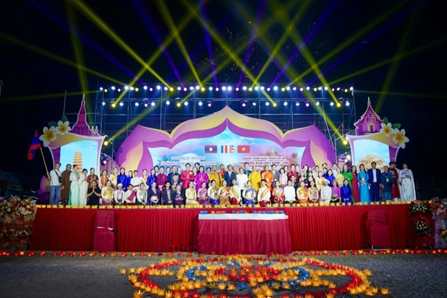 Chương trình nghệ thuật đặc sắc với chủ đề “Ngôi chùa Hữu nghị Việt - Lào”