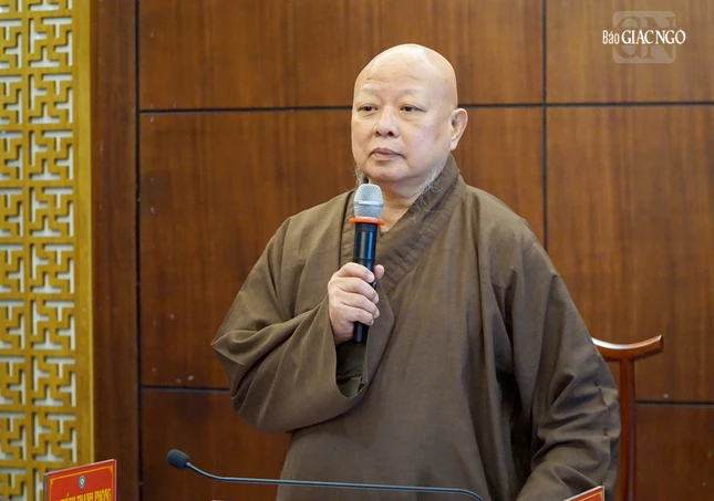 Hòa thượng Thích Lệ Trang phát biểu đúc kết