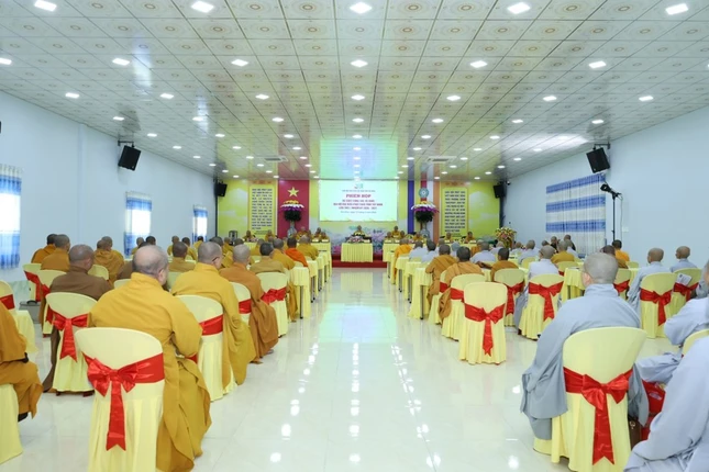 Buổi họp rà soát công tác tổ chức Đại hội đại biểu Phật giáo tỉnh lần thứ nhất Buổi họp rà soát công tác tổ chức Đại hội đại biểu Phật giáo tỉnh lần thứ nhất