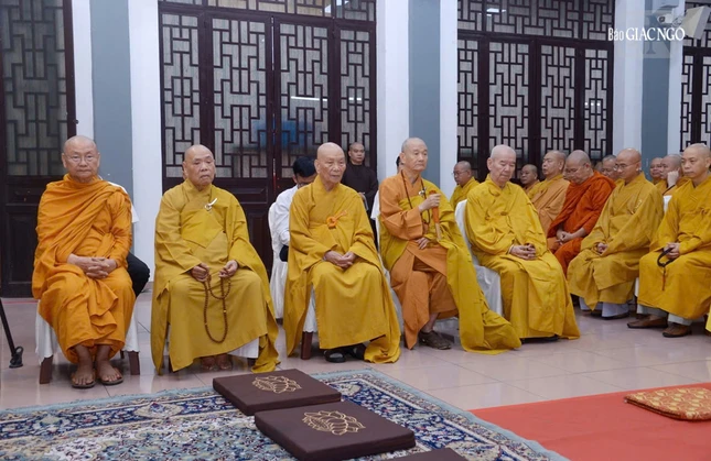 Chư vị giáo phẩm Hội đồng Chứng minh, Hội đồng Trị sự GHPGVN