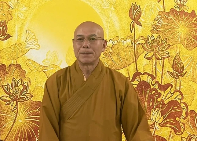 Thượng tọa Thích Nhuận Bảo, Trưởng ban Trị sự Phật giáo tỉnh Quảng Ngãi chủ trì buổi họp