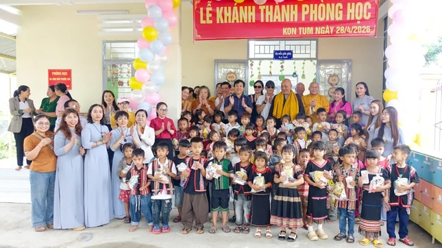 Niềm vui ngày khánh thành phòng học cho Trường mầm non số 2