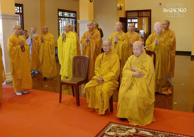 Chư tôn đức Hội đồng Chứng minh, Hội đồng Trị sự