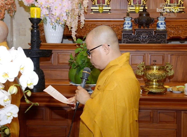 Dẫn chương trình lễ tưởng niệm