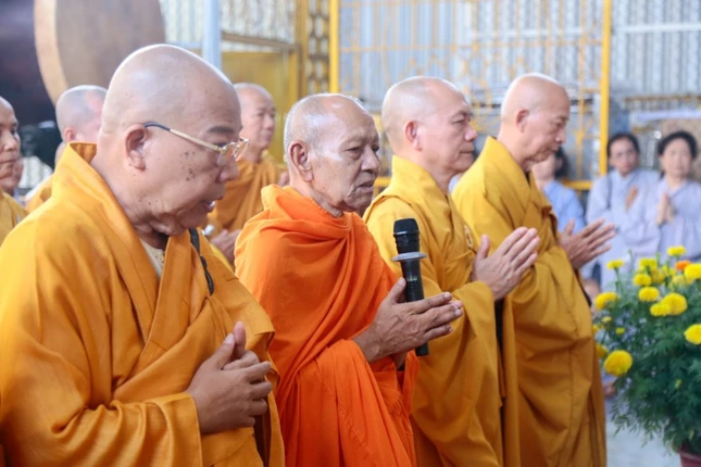 Hòa thượng Đào Như thành kính dâng lời tưởng niệm