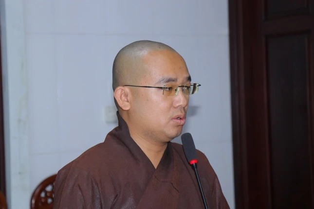 Đại đức Thích Đức Tín trình bày kế hoạch tổ chức Đại lễ Phật đản và An cư kiết hạ