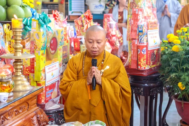 Đại diện môn đồ pháp quyến