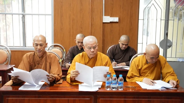 Chư tôn đức tham dự