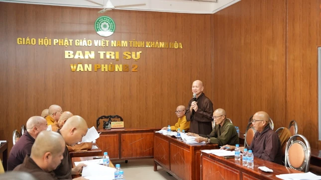 Thượng tọa Thích Tâm Ngọc, Phó Trưởng ban Trị sự GHPGVN tỉnh, Phó ban Tổ chức đóng góp ý kiến