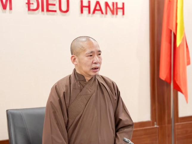 Thượng tọa Thích Thanh Tuấn phát biểu tại buổi họp