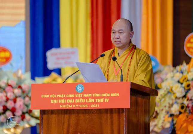 Thượng tọa Thích Đức Thiện phát biểu khai mạc Đại hội