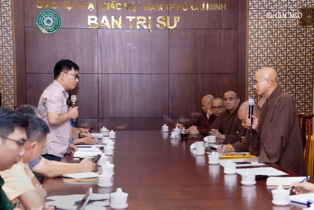 Buổi họp cũng thảo luận, thông tin các hoạt động Kính mừng Phật đản Phật lịch 25570