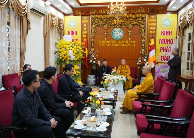 Quang cảnh buổi tiếp tại chùa Quán Sứ Quang cảnh buổi tiếp tại chùa Quán Sứ
