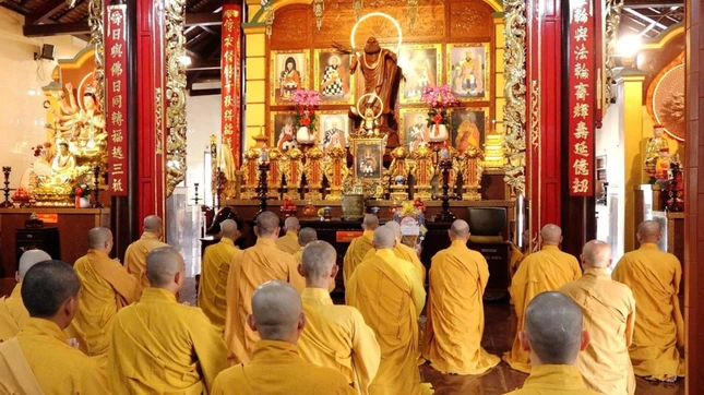 Đại chúng an cư tại chùa Linh Nguyên