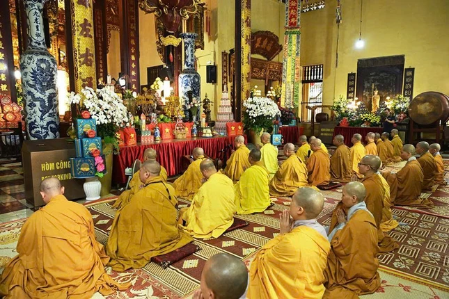 Chư Tăng Ni tại buổi lễ