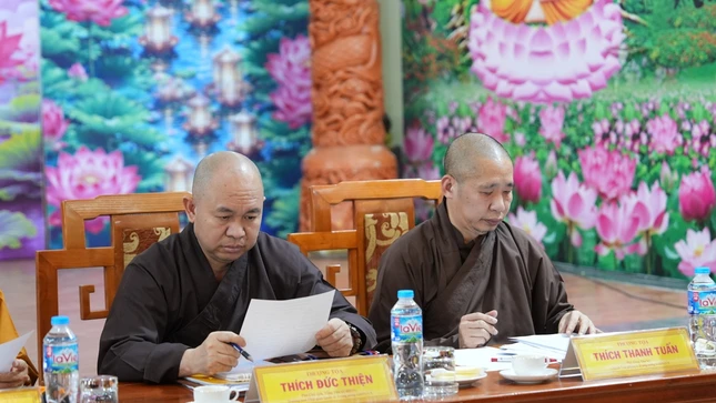 Chư tôn đức tham dự Chư tôn đức tham dự