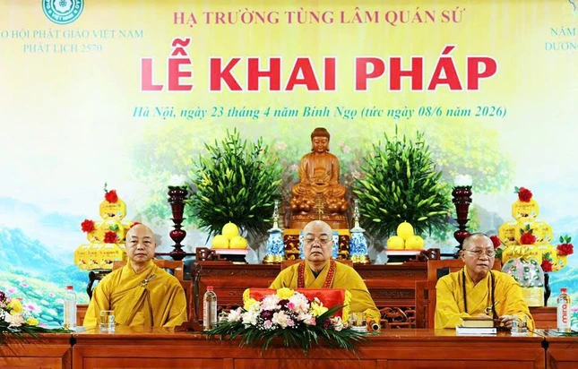 Chư tôn đức chứng minh, tham dự lễ khai pháp trường hạ tùng lâm Quán Sứ Chư tôn đức chứng minh, tham dự lễ khai pháp trường hạ tùng lâm Quán Sứ