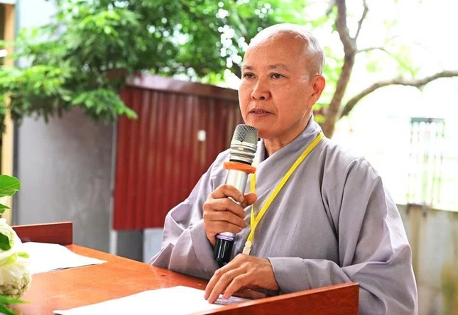 Ni sư Thích Đàm Mơ phát biểu khai mạc