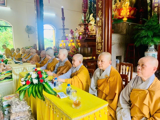 Đoàn Phân ban Ni giới T.Ư tại trường hạ chùa Diệu Ấn, tỉnh Khánh Hòa