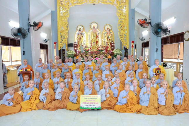 Chùa Bạch Vân, tỉnh Vĩnh Long