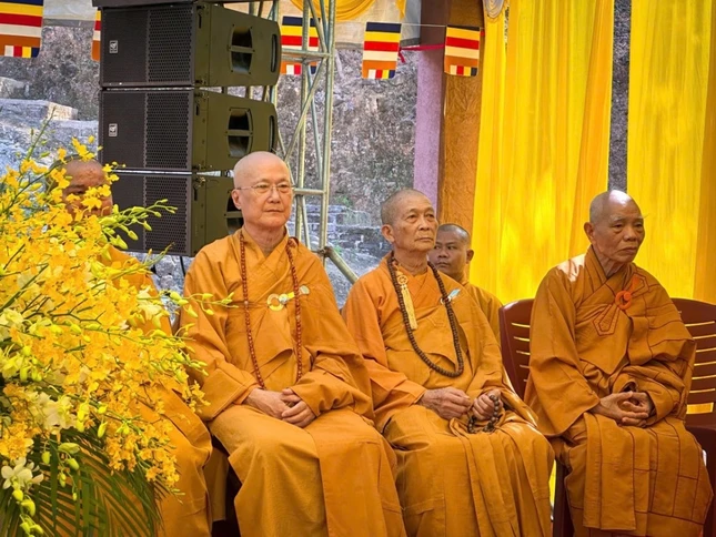 Chư tôn đức chứng minh Chư tôn đức chứng minh